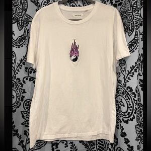 PacSun White Grapic T-Shirt Large